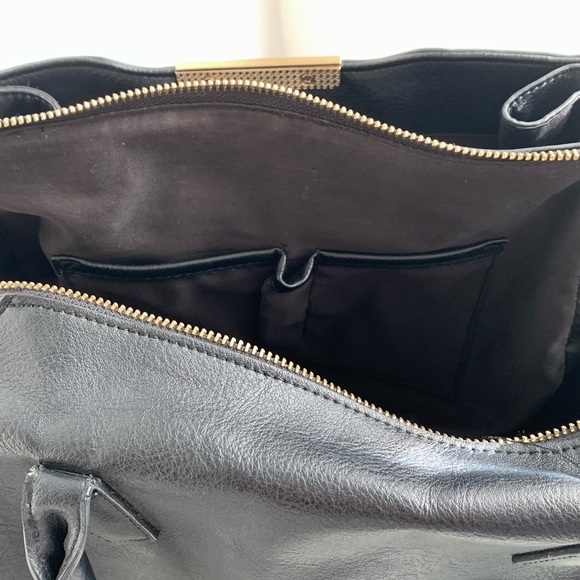 Large Aldo Handbag - Picture 9 of 9